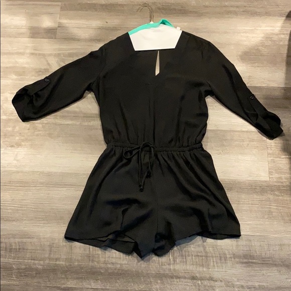 Open back black romper - Picture 1 of 3